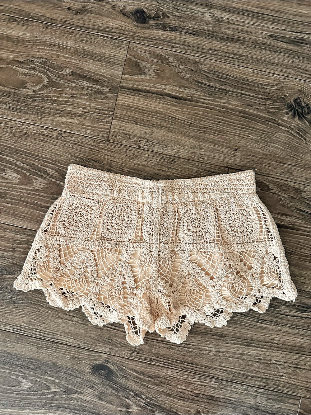 Surf Gypsy Crochet Lace High-Waist Shorts in Cream